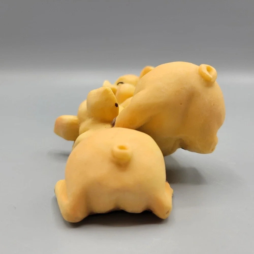 Vintage Pig Figurines Resin Sculptures Mamma & Baby Pig Playful Animal Decor